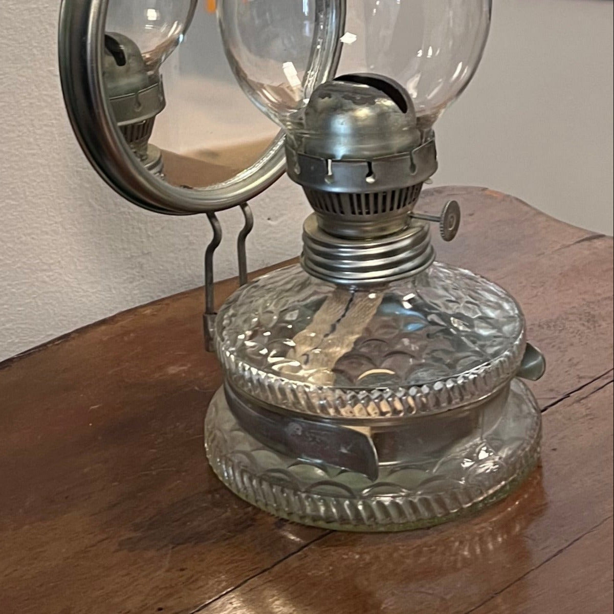 Fotogenlampa för vägg med spegel