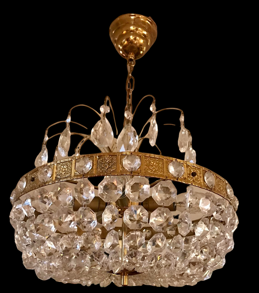 Kristallkrona i modernare design