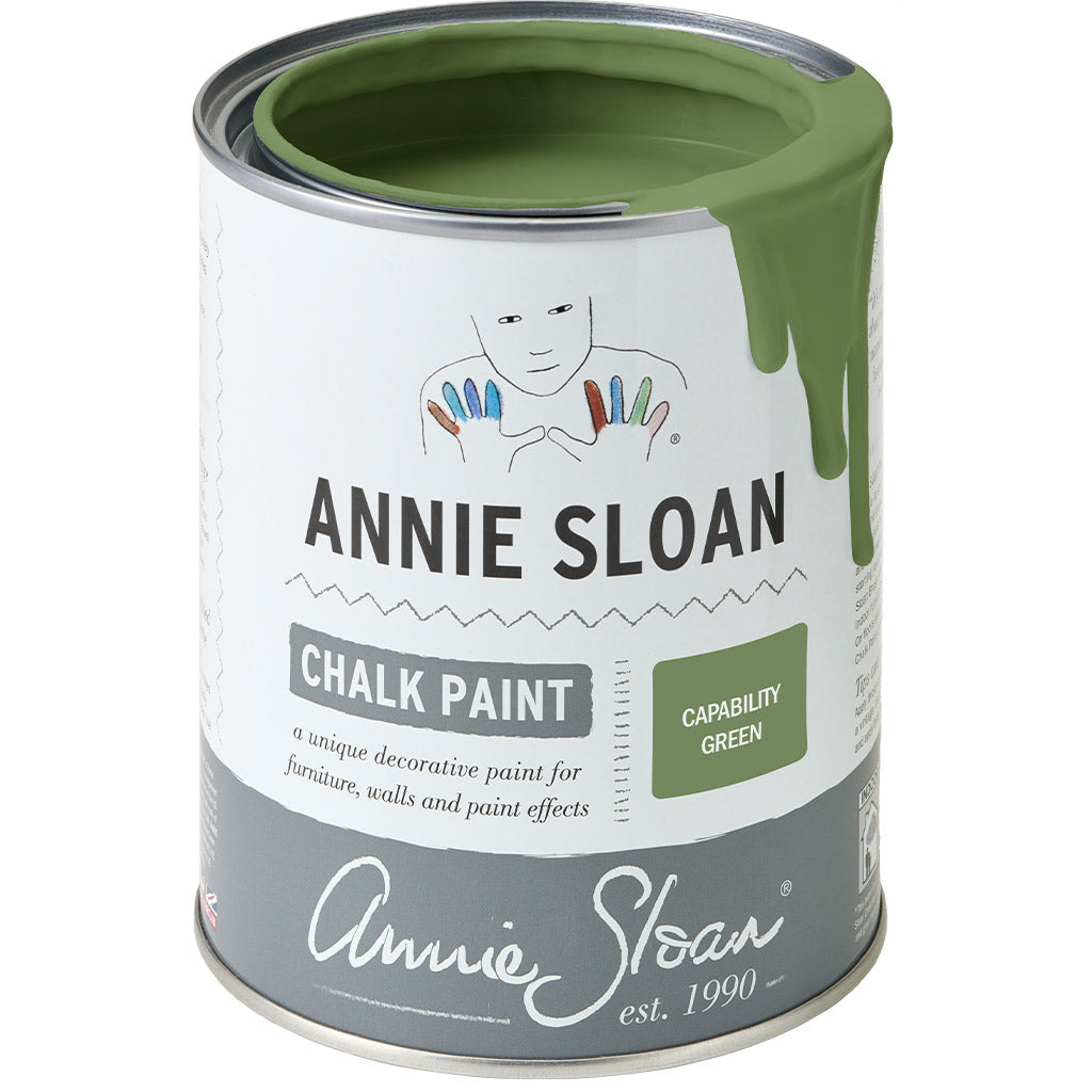 Capability Green är mild och lugnande för ögat. Den fungerar bra med de flesta andra färger i Annie Sloans färgpalett, men särskilt bra som en neutral bas tillsammans med blått, rosa och gult. 