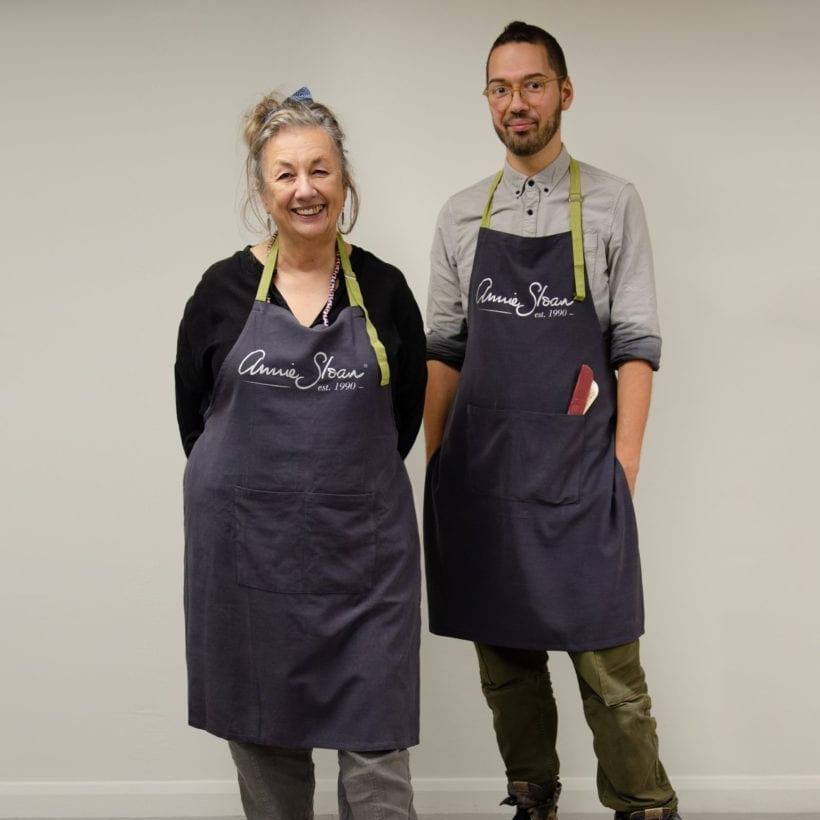 Underbart slitstarkt förkläde i bomullstyg.