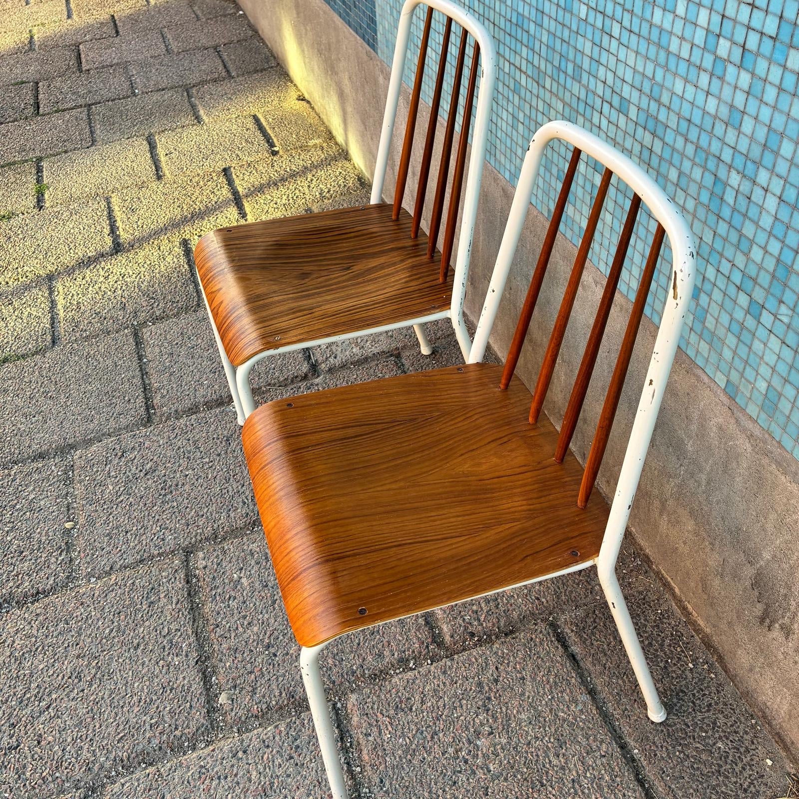 Ett par vintagestolar från Bjärnum