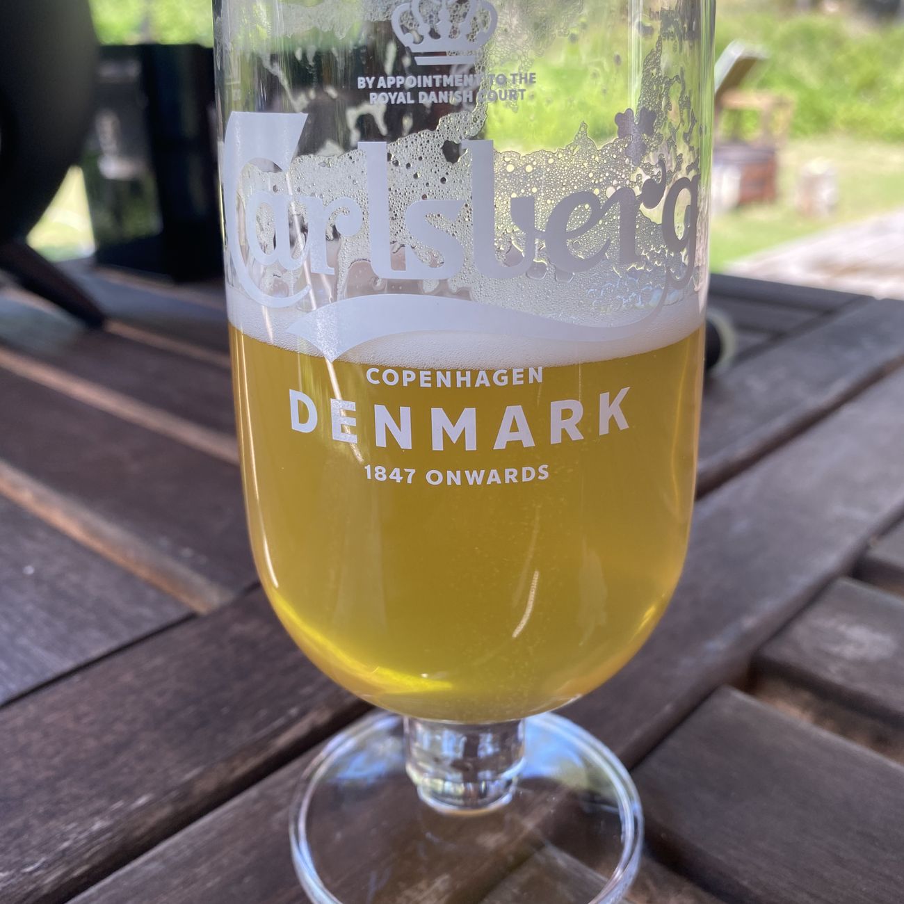 De är även en perfekt present till vännen som svär trohet till Carlsbergs klassiska brygder – en gåva som garanterat kommer att användas om och om igen.
