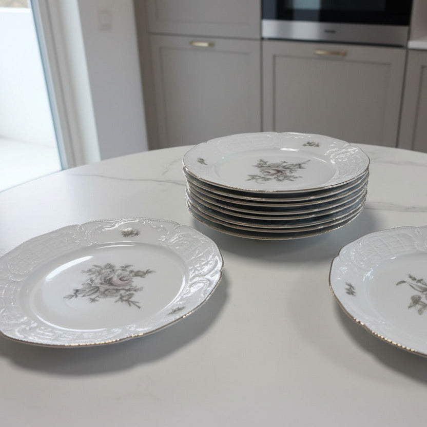 Desserrttallrikar från Rosenthal passar bra in i ett modernt hem som 