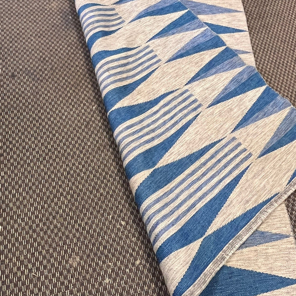 Dubbelvävdmatta i underbara mönster hos GRETRO.