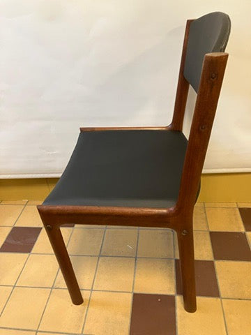 Franska läckra teakstolar