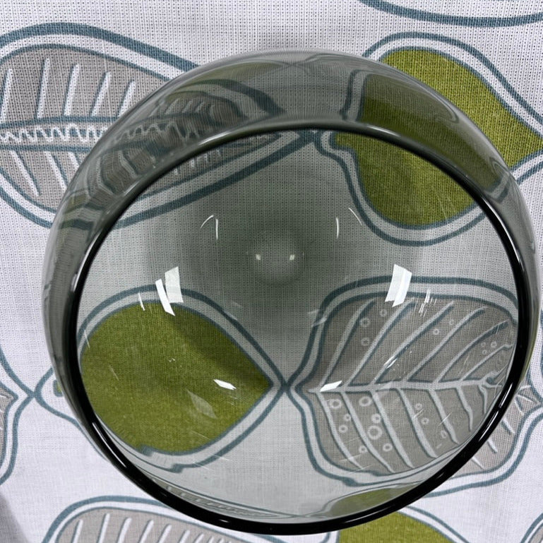 Rökfärgad glasskål
