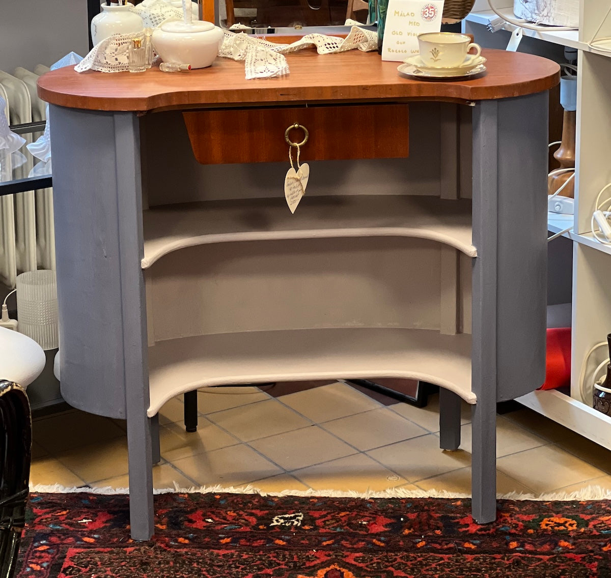 Toalettbord från 60-talet