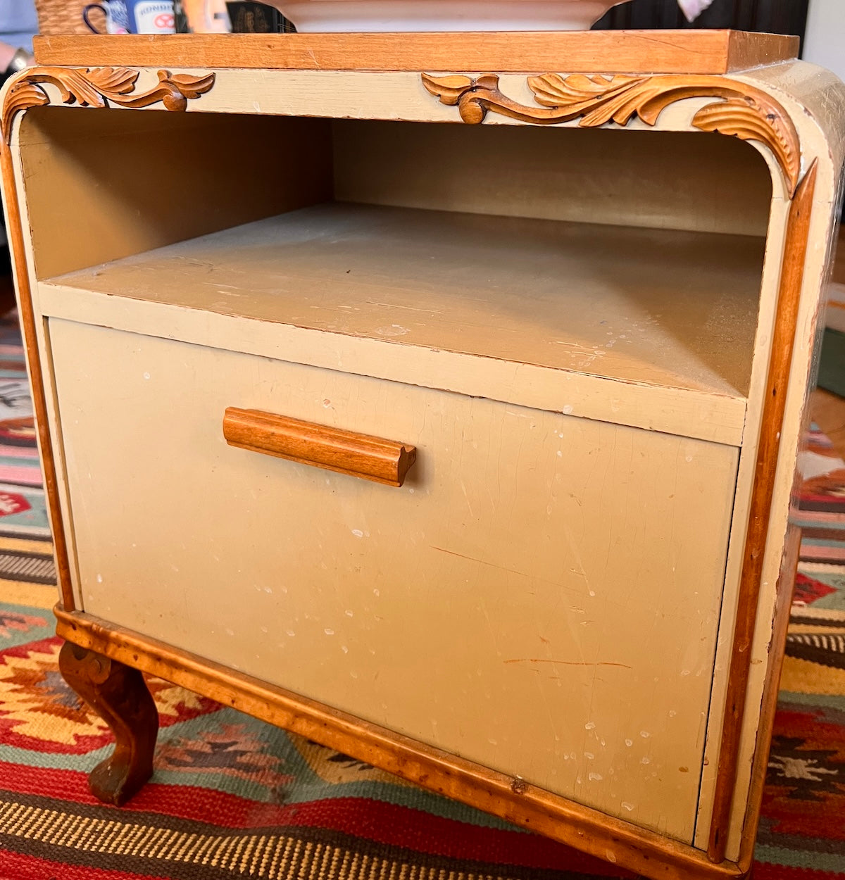 Nattygsbord i Art Deco/funkis-stil
