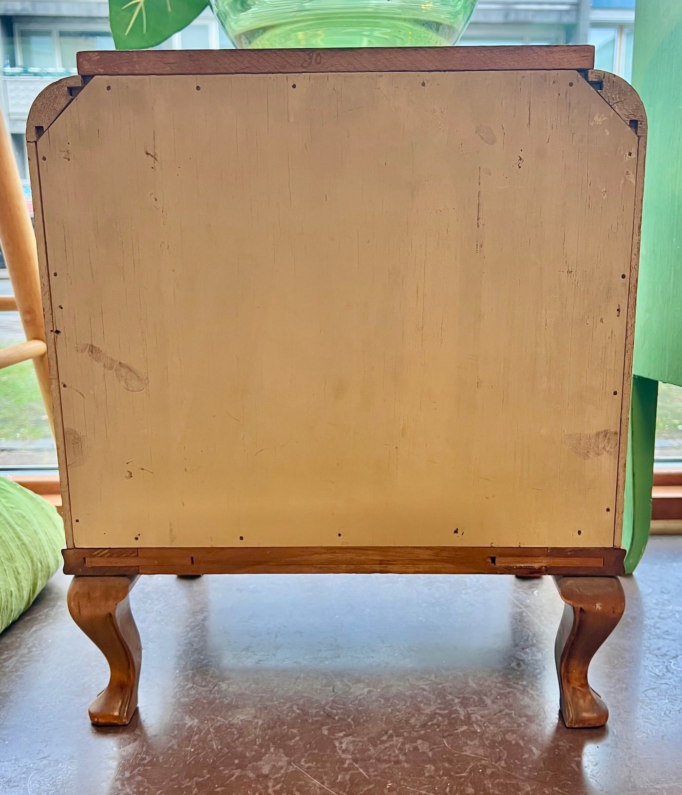Nattygsbord i Art Deco/funkis-stil