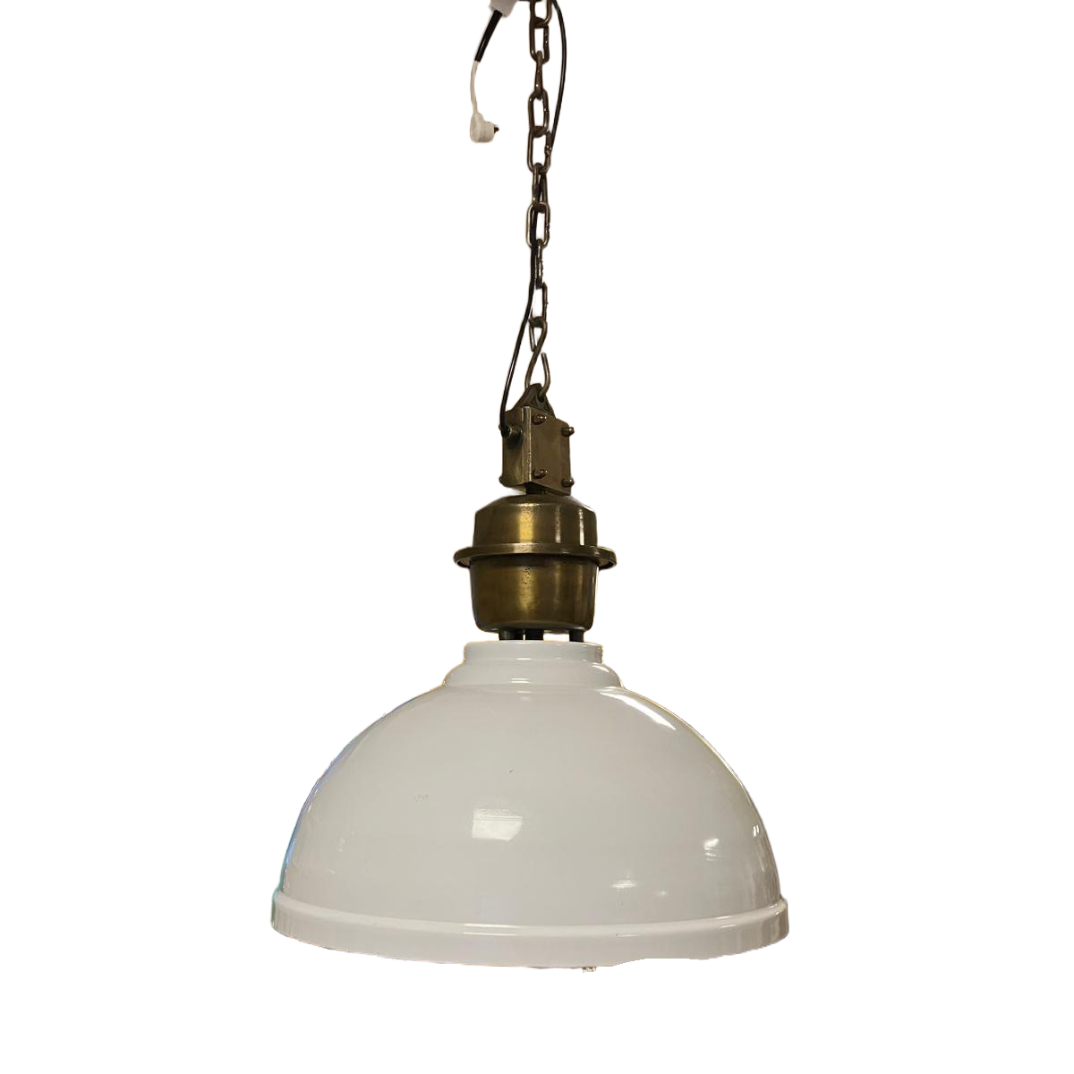 Denna lampa blir en blandning av maskulint och feminint och är en väldigt snygg industriell taklampa som passa lika bra i ditt vardagsrum som i ditt kök.