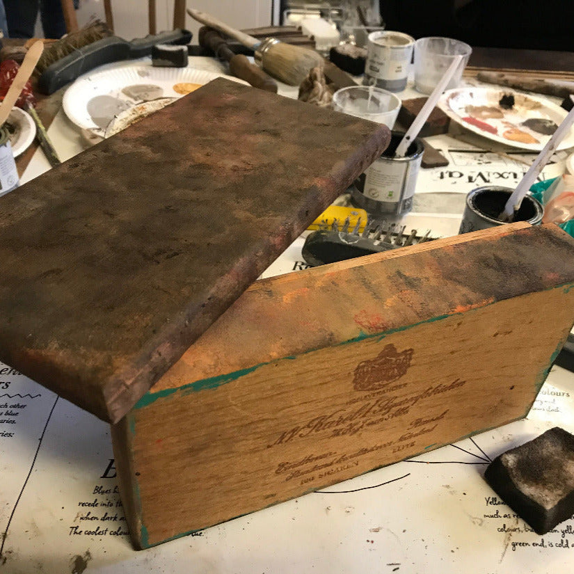 Rost skapat  med Chalk Paint från Annie Sloan.