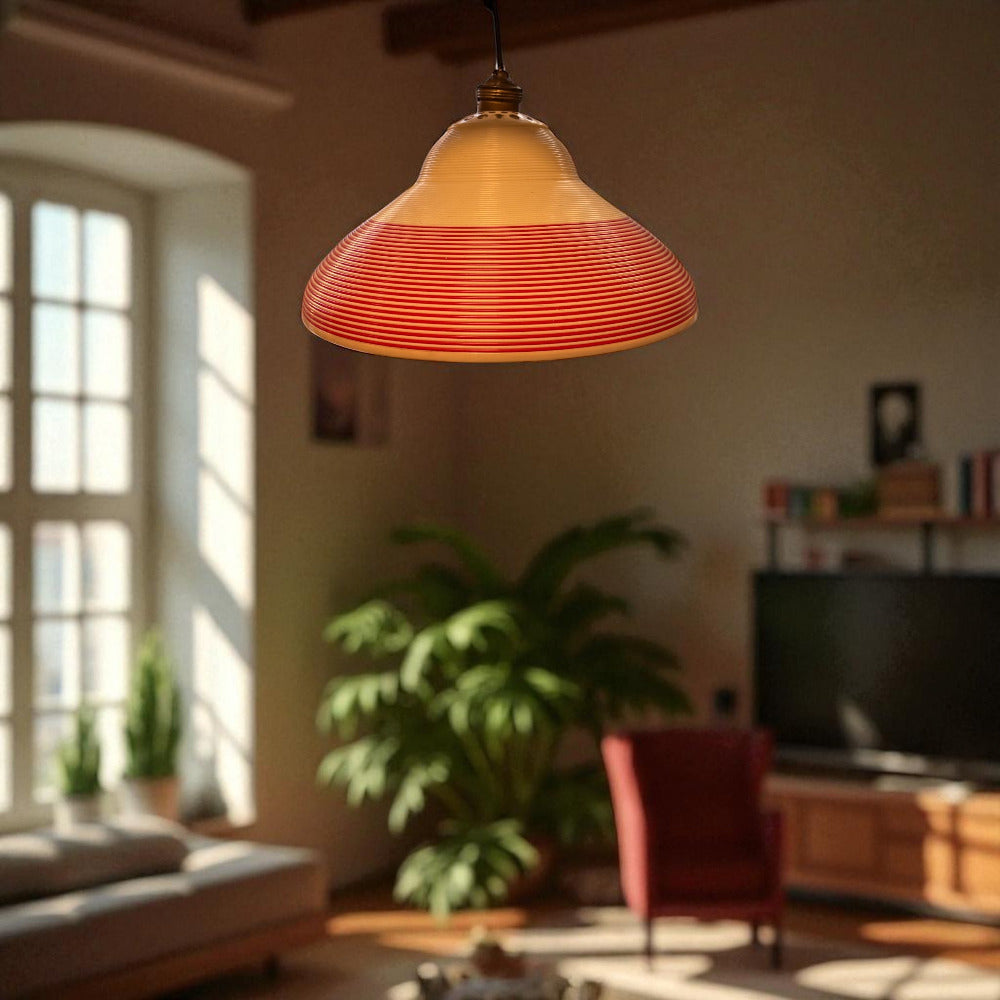 Taklampa i fransk design, röd och beige randig.