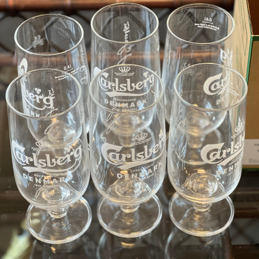 Det är ett gediget ölglas som har en rak kupa som smalnar av något mot toppen för bättre head retention och arom. Nukleringspunkter på botten av kupan för att hålla kvar skumkronan så länge som möjligt.