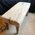 Modern sittpall i gustaviansk stil