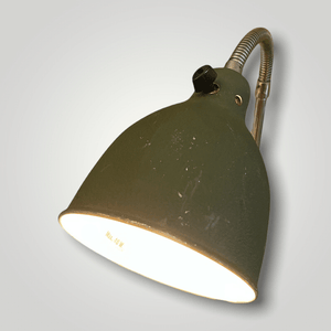 Skrivbordslampa i industristil